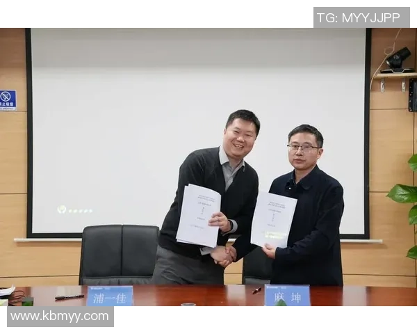 重庆篮球队团队协作深度对比分析及其对比赛成绩的影响探讨 重庆篮球队团队协作深度对比分析及其对比赛成绩的影响探讨