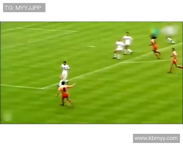 线衣风潮下的足球巨星们谁才是真正的时尚先锋与球场传奇 线衣风潮下的足球巨星们谁才是真正的时尚先锋与球场传奇