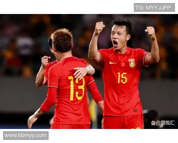 成都足球队荣登足球配合排行榜第二名展现团队实力与默契 成都足球队荣登足球配合排行榜第二名展现团队实力与默契